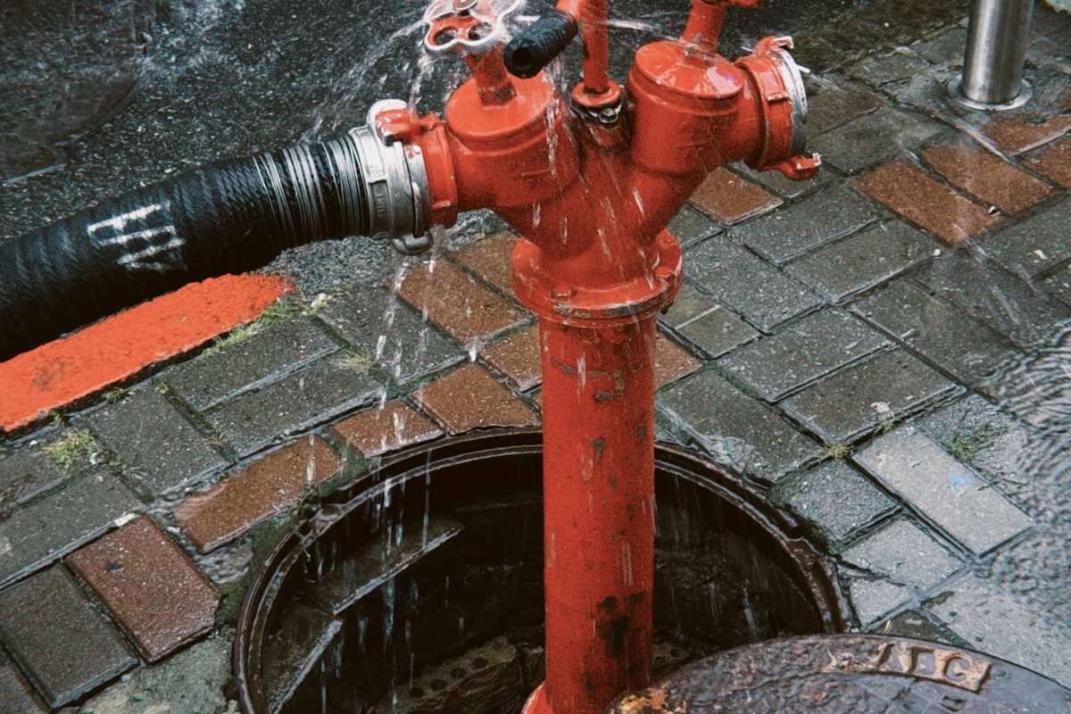 Commercial water damage restoration in Sandy